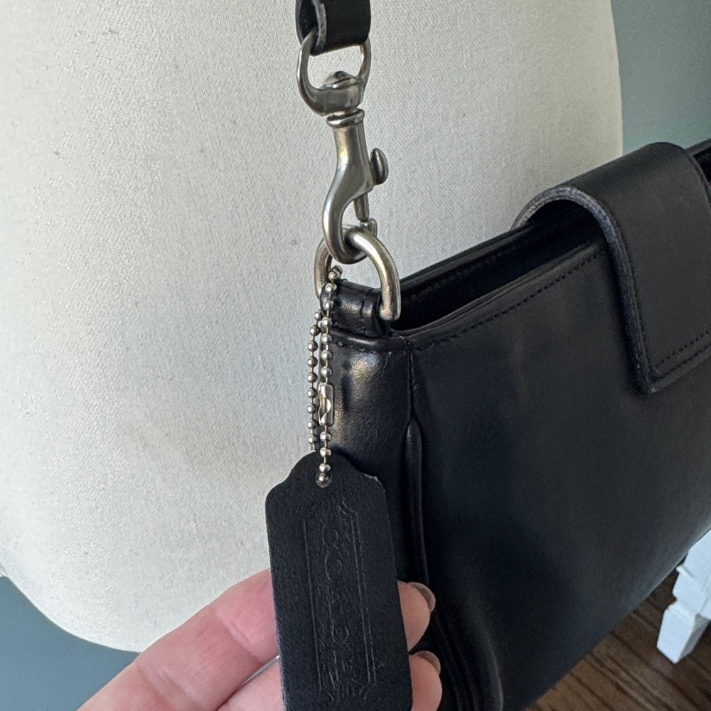 Vintage 9154 Demi Turnlock Coach Black Leather Crossbody Bag - Picture 7 of 11